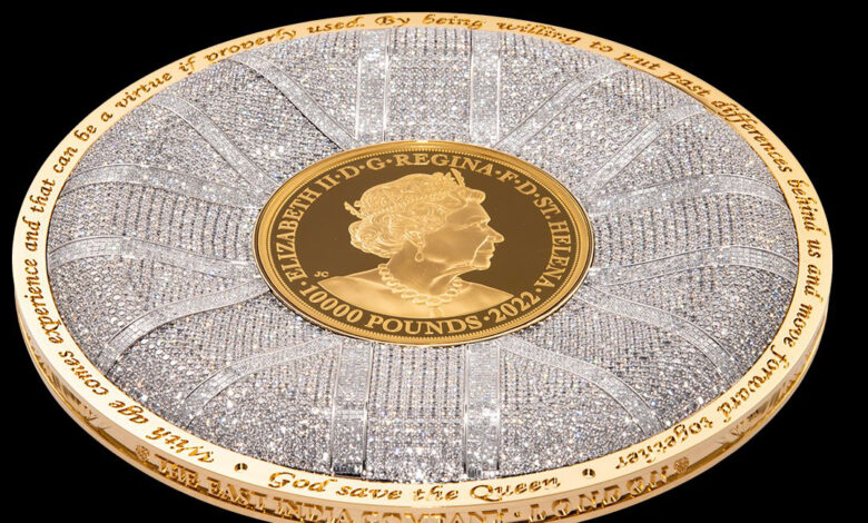 Por aniversario luctuoso de reina Isabel II crean lujosa moneda