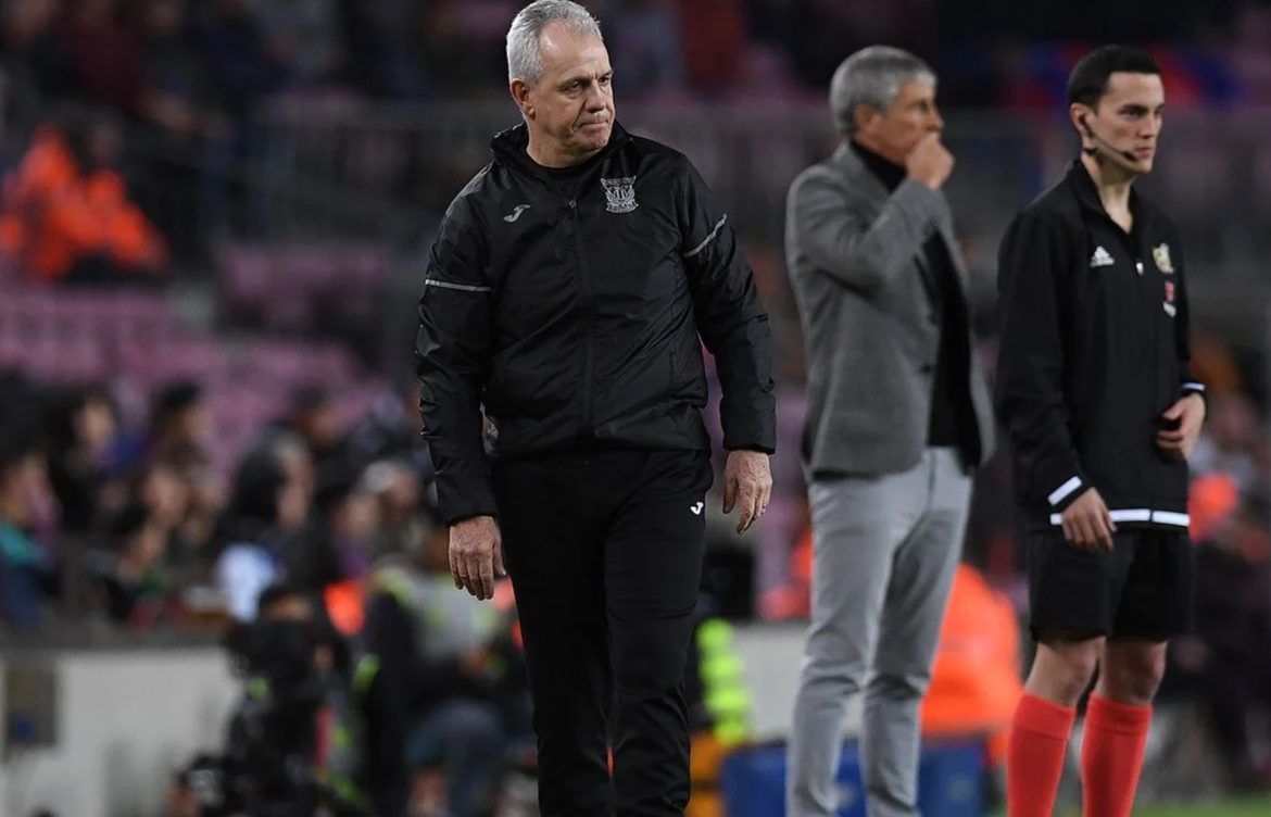 Javier Aguirre y la cruz de su carrera: el Barcelona