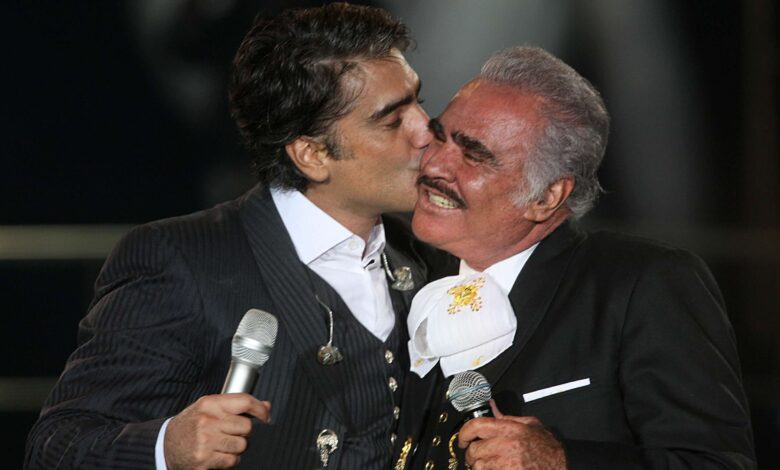 Alejandro Fernández confiesa que siente muy cercano a don Vicente en el plano espiritual