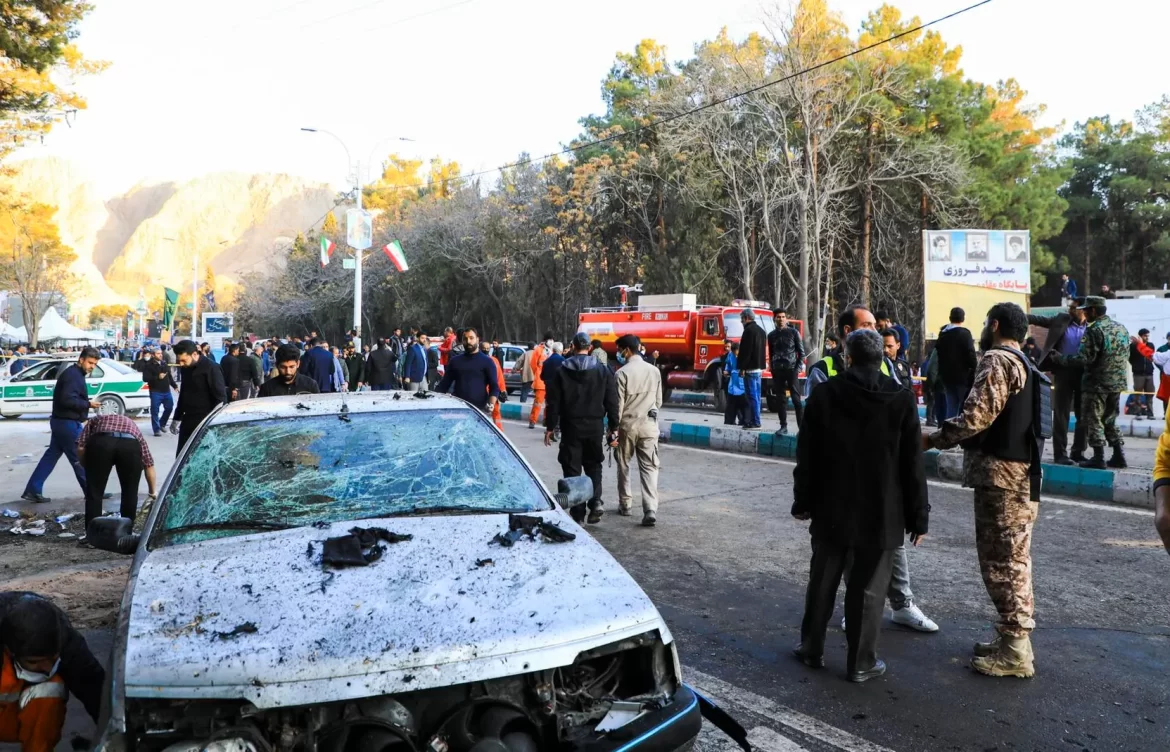 Más de cien muertos en Irán por atentado en homenaje a general que mató EU