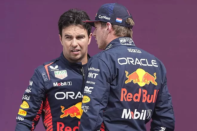 Verstappen tira indirecta a Checo Pérez: “Puede configurar el auto como le convenga”