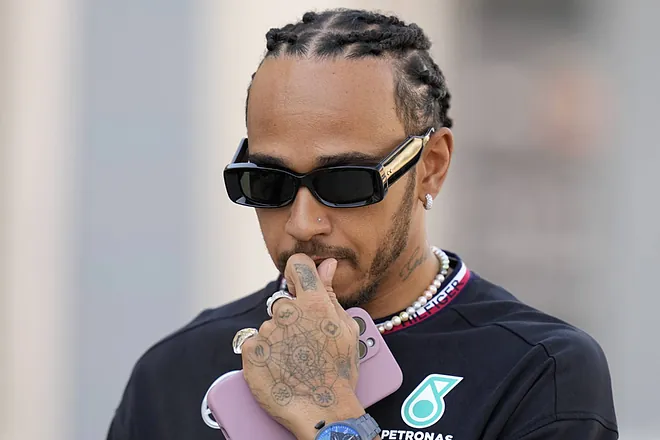 Mercedes sacrifica a Hamilton para tener en la mira al ‘nuevo Verstappen’