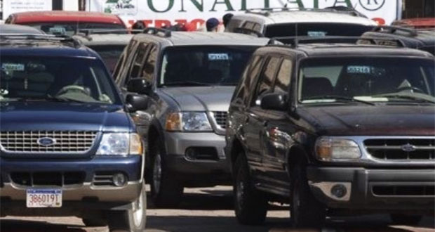 Cerrará sexenio con 2.5 millones de autos “chocolate” legalizados