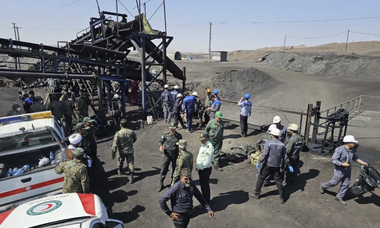 Explota mina de carbón y mata al menos a 34