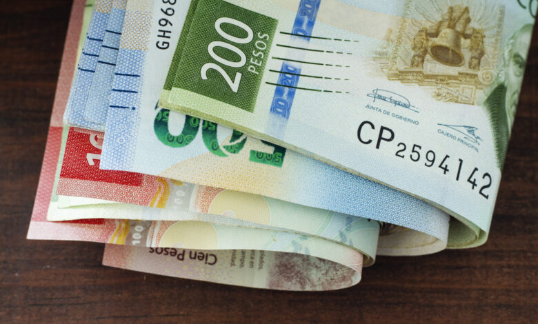 Peso mexicano se convierte en la divisa más perdedora del 2024