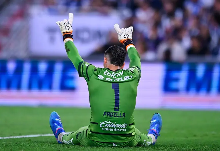 Pumas le da las gracias a Alex Padilla