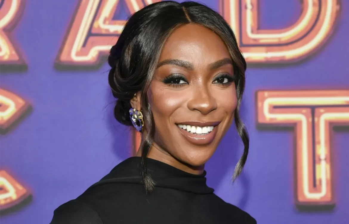 Ego Nwodim abandona “Saturday Night Live”