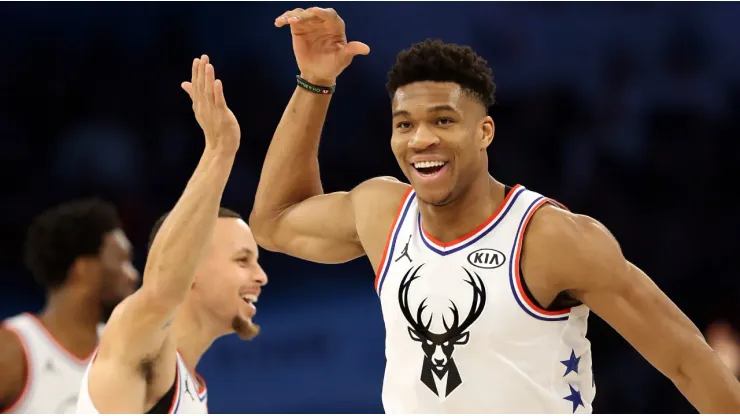 El traspaso con el que Warriors firmaría a Giannis para Curry