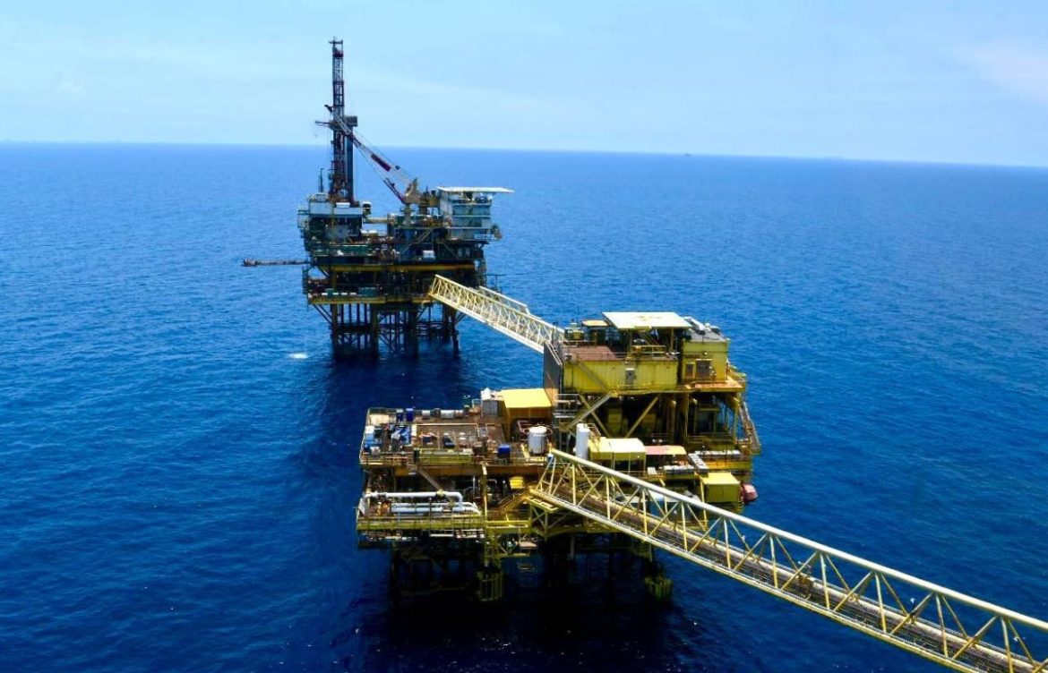 Lukoil vende activos internacionales ante sanciones de EU