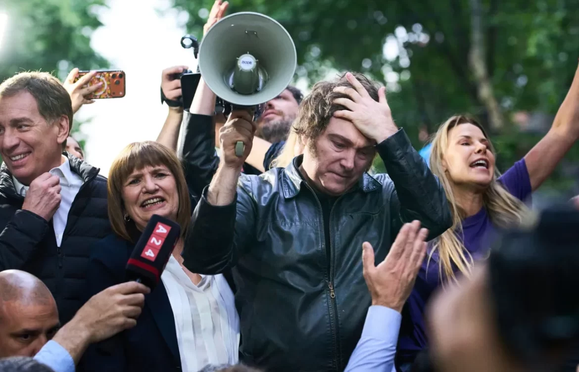 Milei dice que reformará el gabinete luego de cruciales elecciones legislativas