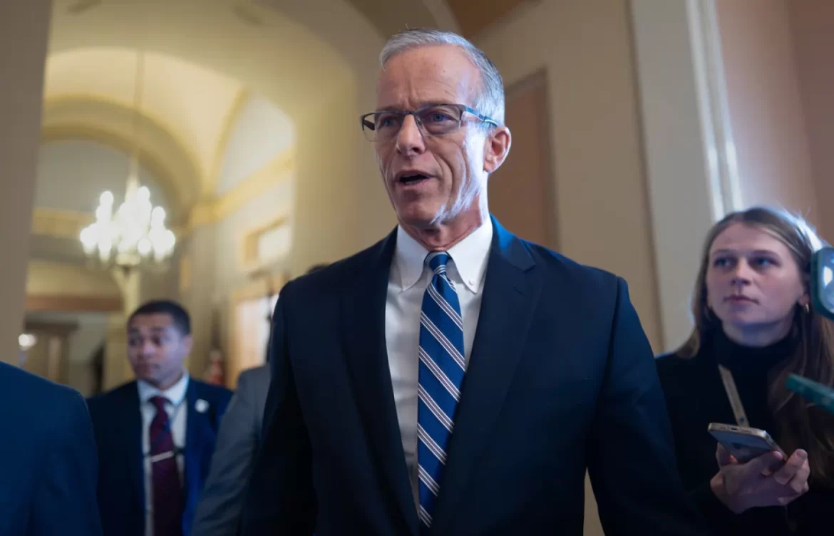 Agrava cierre filas en aeropuertos y presiona acuerdo en el Senado